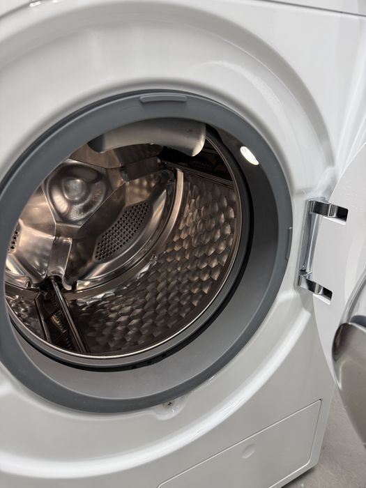 Прально-сушильна машина Miele WTH720 wth 730