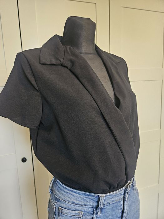 Czarne body eleganckie