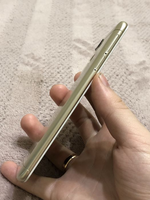 Телефон Xiaomi Redmi 6 3/32gb гарний стан