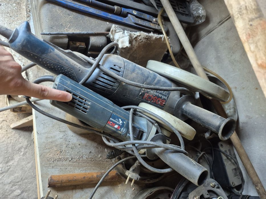 БОЛГАРКИ Bosch GWS 125 +230