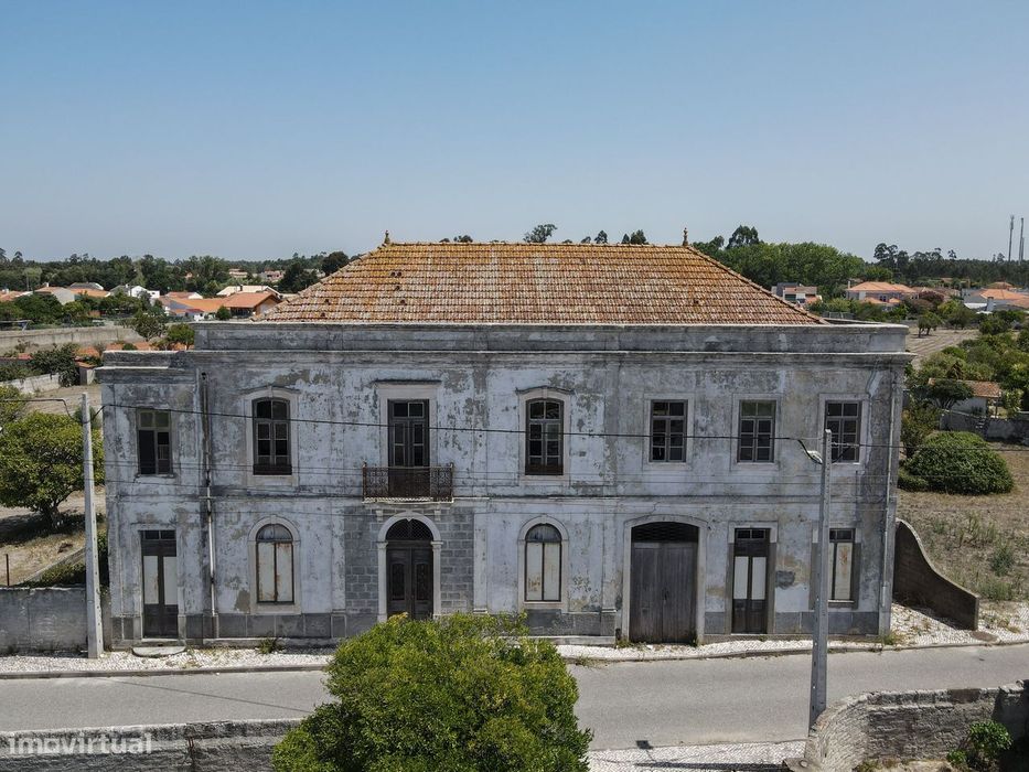 Palacete do SEC XIX com projetos de arq. e eng. para restauro