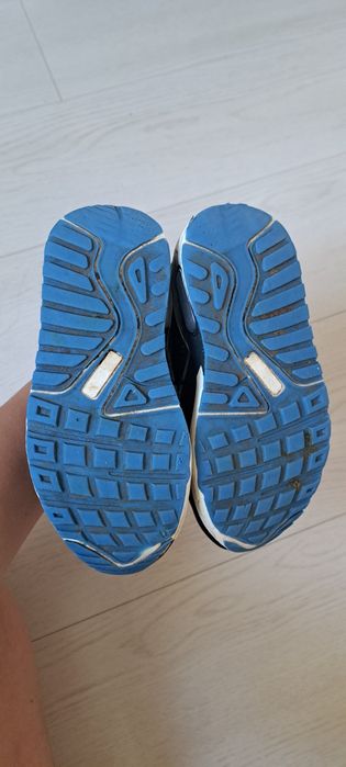Кросівки круті  27р