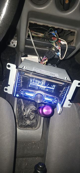 Rádio JVC impecável