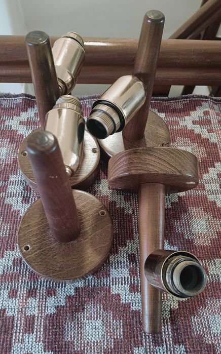 Candeeiros de parede em madeira