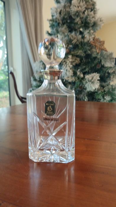 Garrafa em cristal e prata