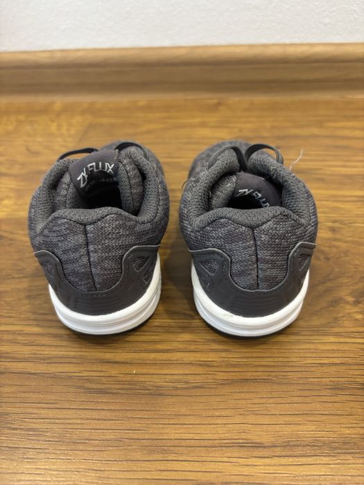 Кросівки дитячі, adidas оригінал. Розмір 24