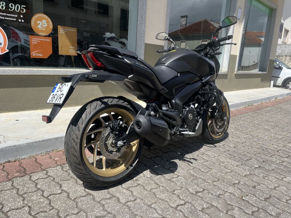 Bajaj Dominar 400