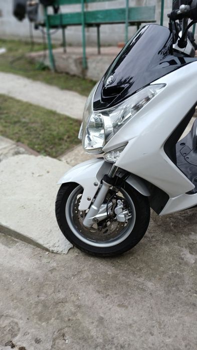 Продам максі скутер Yamaha Majesty s155