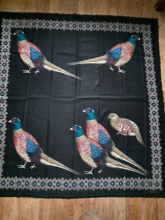 Продам  платок итальянского бренда "Franco Laurenti".
"Franco Laurenti