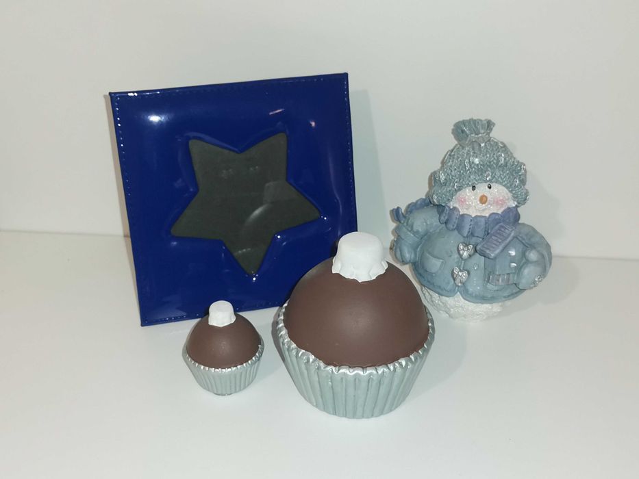Zestaw świątecznych ozdób - ramka na zdjęcia, muffinki, bałwanek