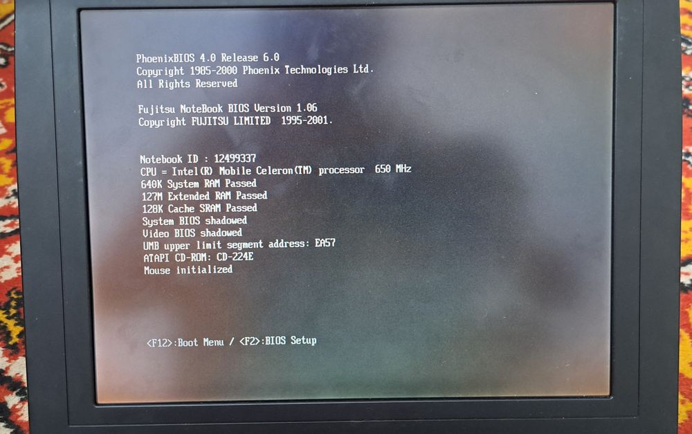 Laptop fujitsu Siemens RETRO