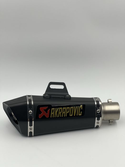 Вихлоп Acrapovic на мотоцикл