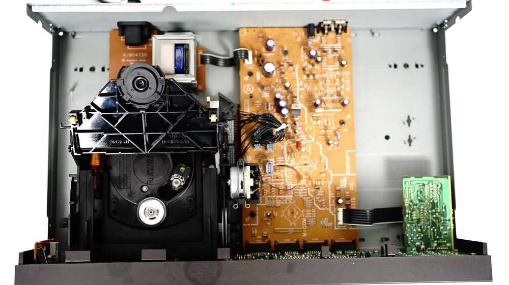 Odtwarzacz CD TECHNICS SL-PG420A MASH 4DAC laser Philips CDM4/19