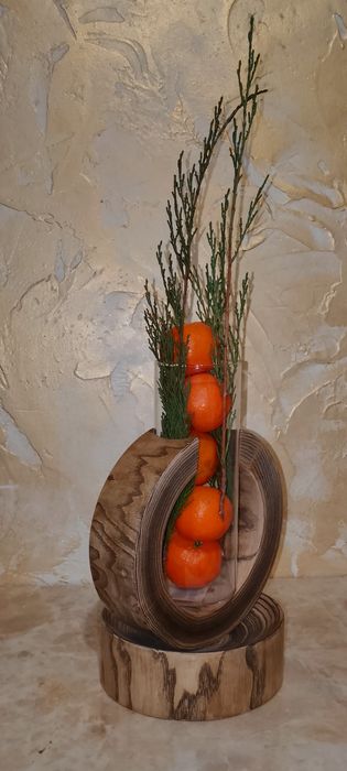 Подставка под вазу-колбу