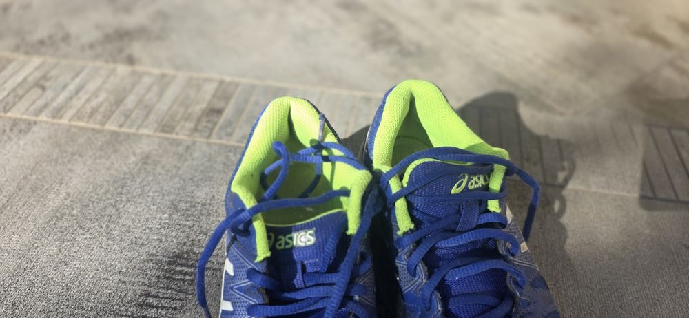 Buty Asics dzieciece rozmiar 32.5