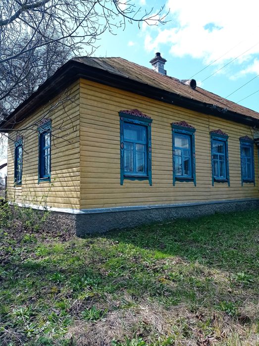 Газифікований будинок біля залізничної станції. Село Жуківка.