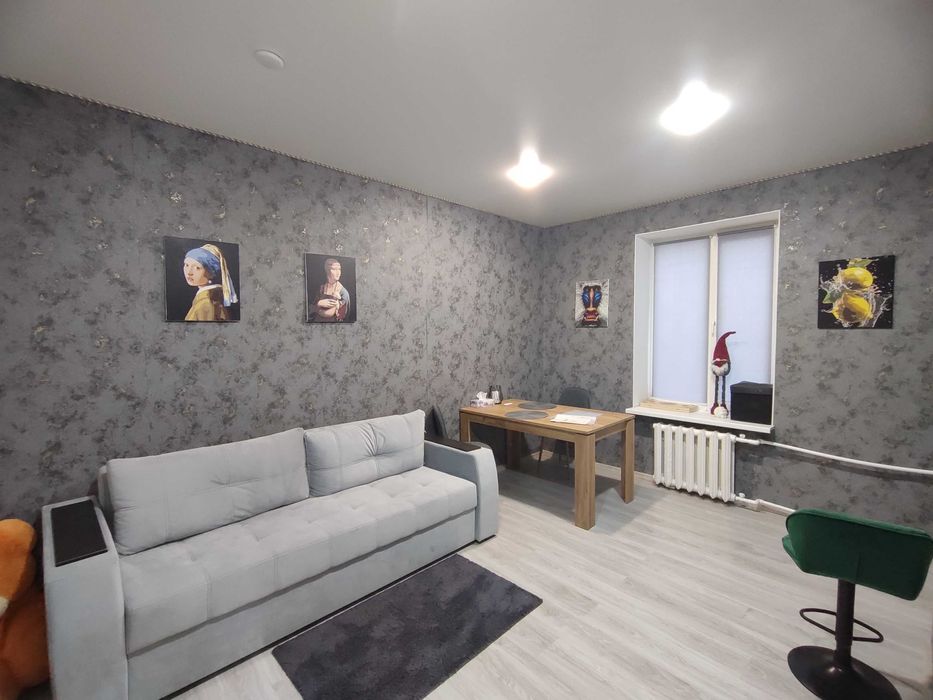 Продаж квартири по вул. Тихвінська, буд. 4(КРЕС)