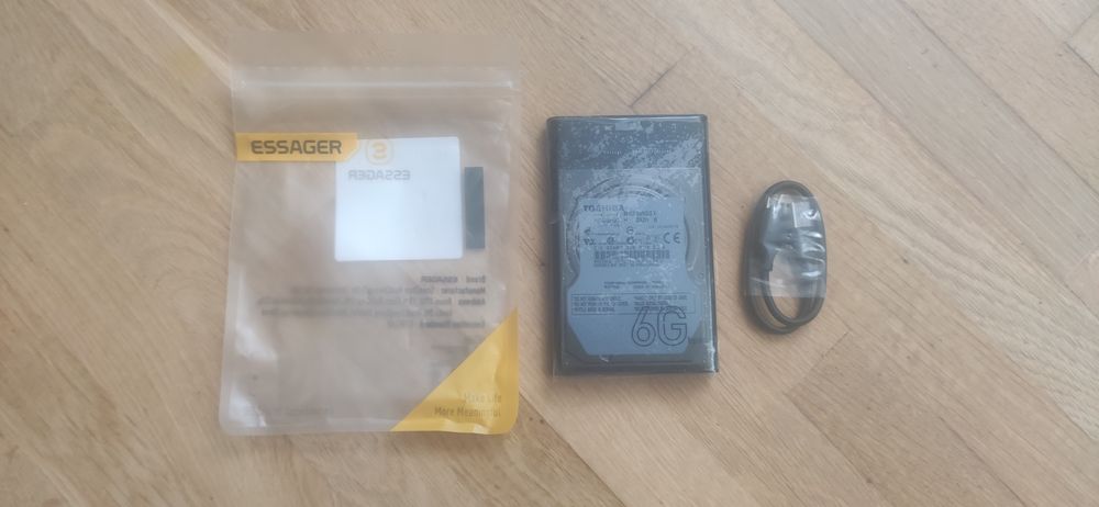 Зовнішній жорсткий диск usb3.0, 2.5 Toshiba 320Gb(28 днів напрацювання