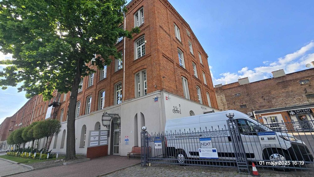 Klimatyczne biuro poddaszu 67 m2 [112m2) fabryka Kohna - bezpośrednio