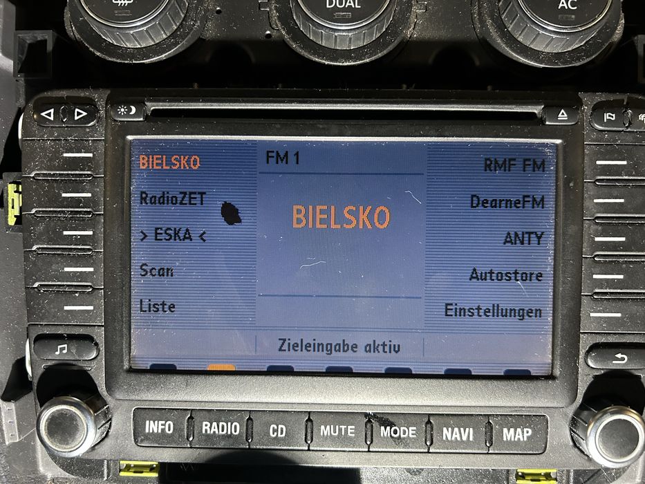 Radio nawigacja oryginal Touran kod