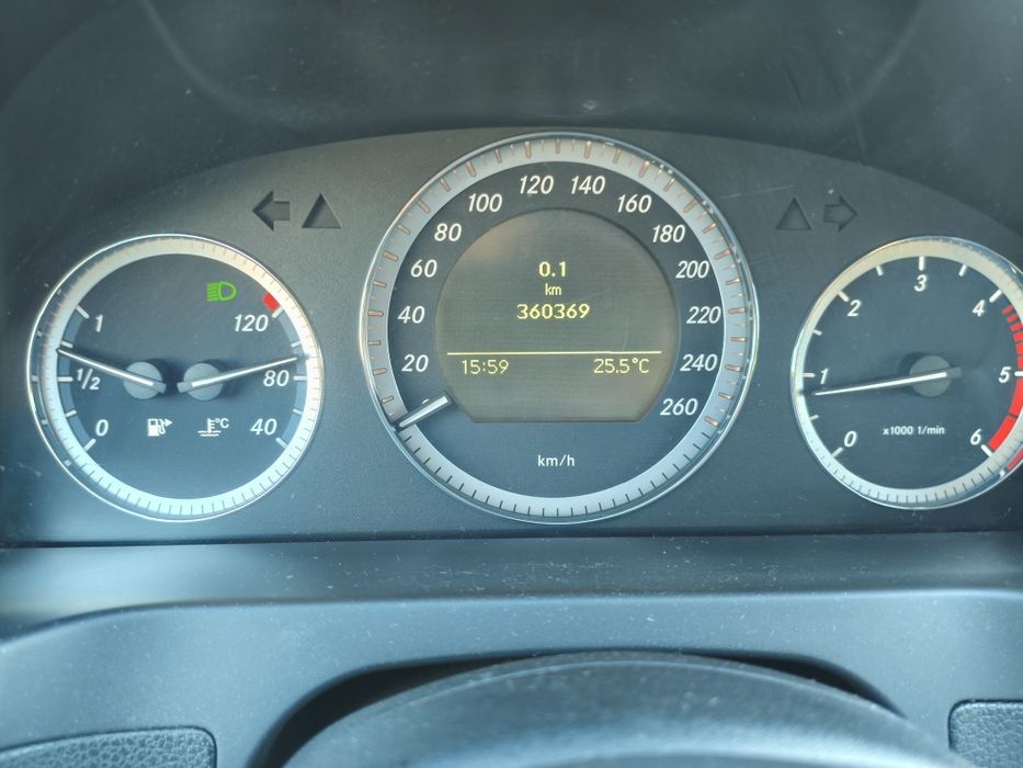 Mercedes-Benz C 200 Station CDI BlueEFFICIENCY | 2010 | 136 cv — photo 4