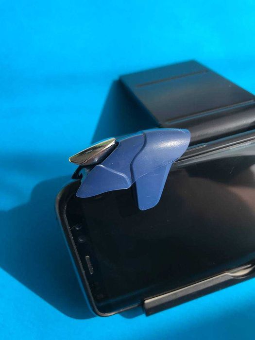 Ігрові тригери і напальчники ігрові для екрану SARAFOX V9, 4 шт.+ кейс