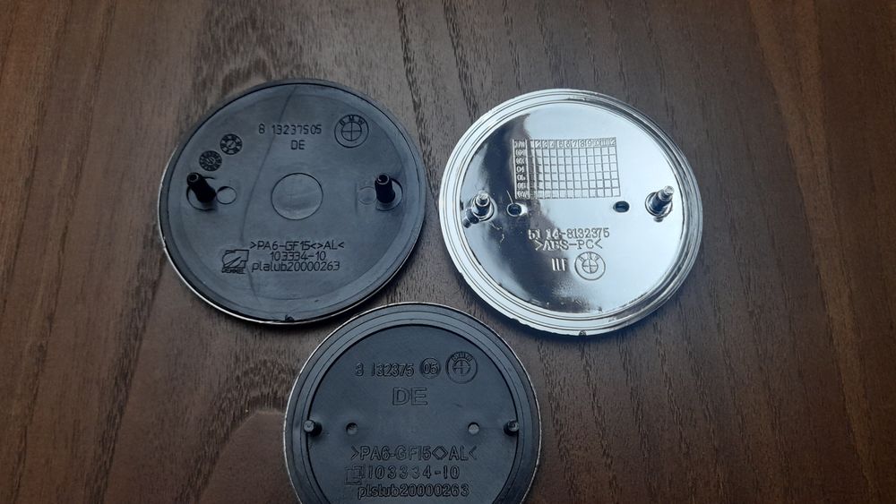 4 Centros de jante BMW 68mm e Símbolos Mala e Capô NOVOS