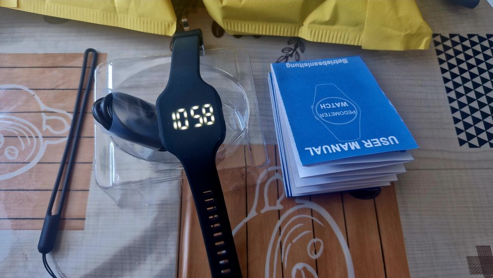 Фітнес браслет . Годиник . 2026 . Топ