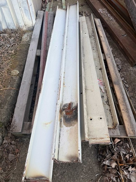 Dwuteownik stalowy 160