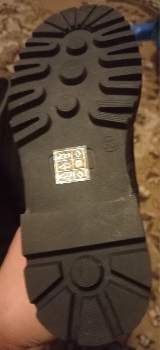 Дитяче взуття -чобітки