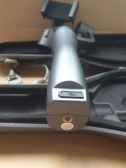 Продам стабілізатор для телефону Zhiyun Smooth Q