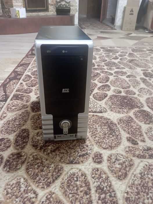 Системний блок з комплектуючими