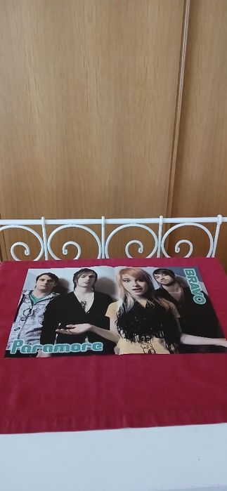 Poster Paramore, novo