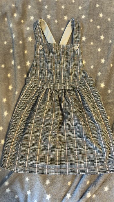 Сукня для дівчинки