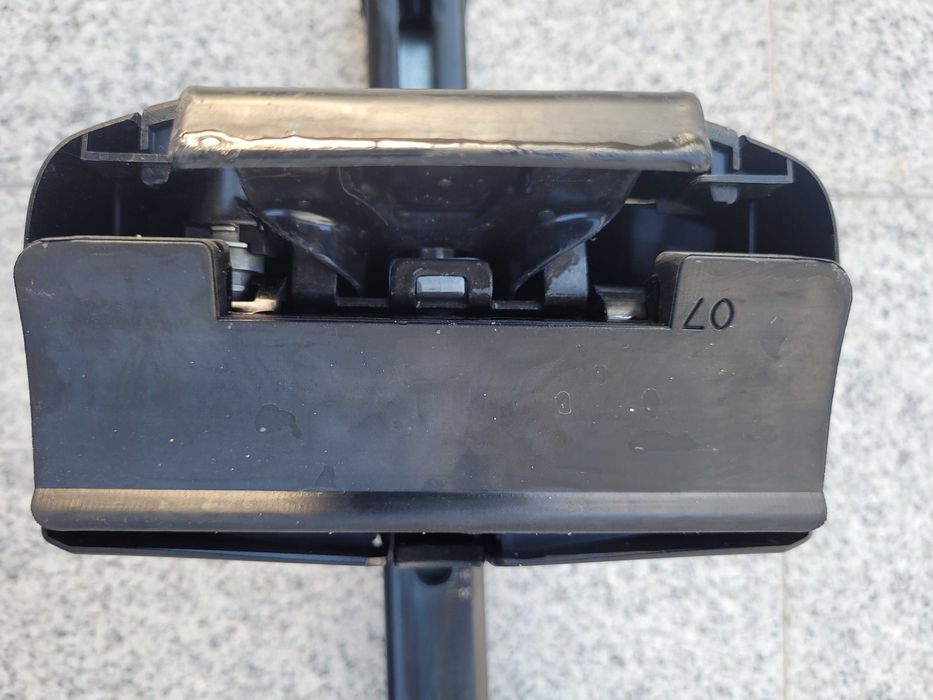 Toyota Rav4 3 generacja - bagażnik dachowy (belki) Thule