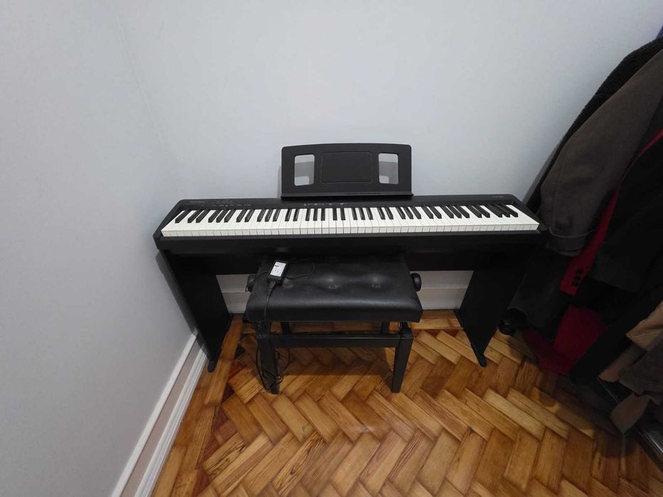 Piano Digital Roland FP-10 + Banco + Suporte | Como Novo