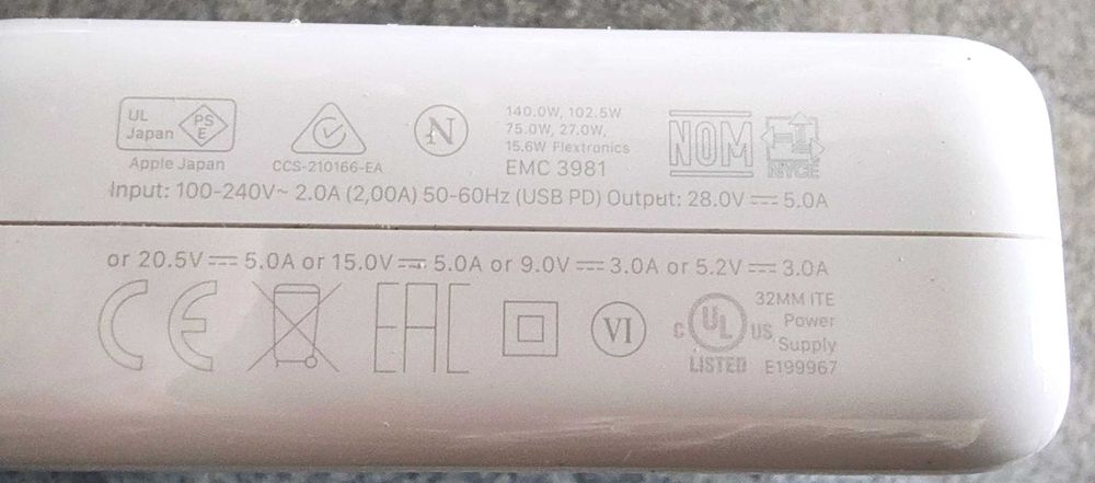 Apple zasilacz/ładowarka 140W A2452 Oryginalny