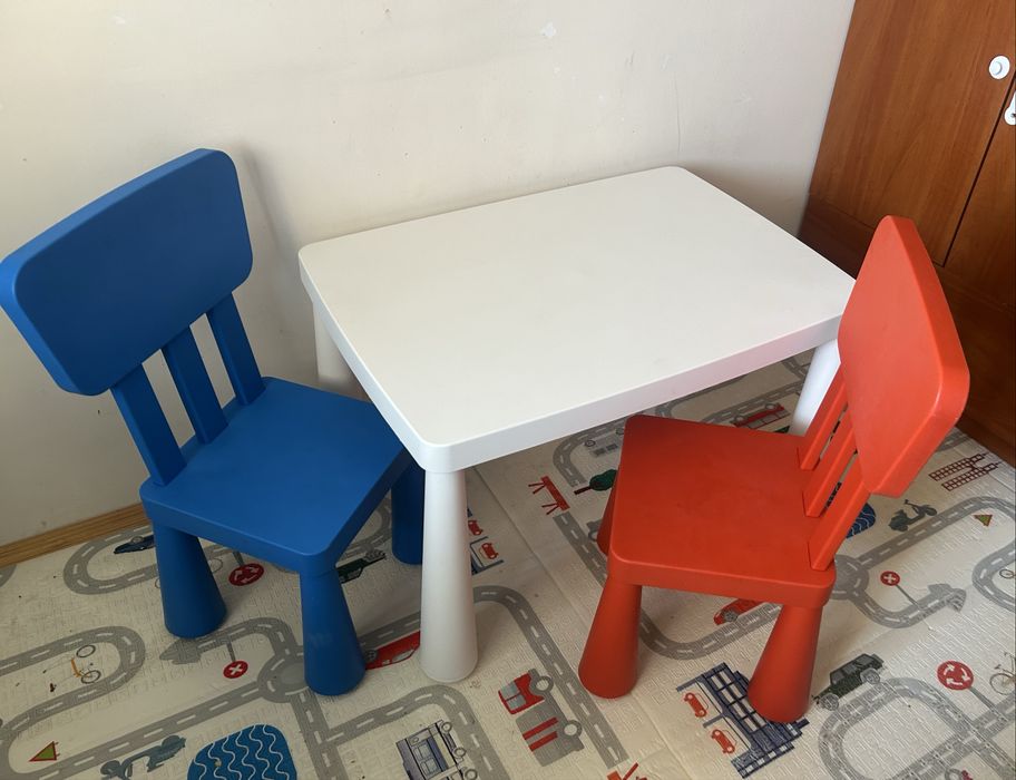 IKEA Mammut комплект стіл та 2 стільці