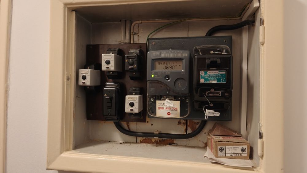 Electricista Cláudio Pereira