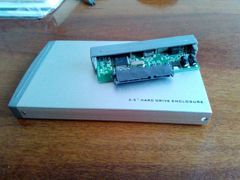 Карман для жесткого диска 2.5 SATA.