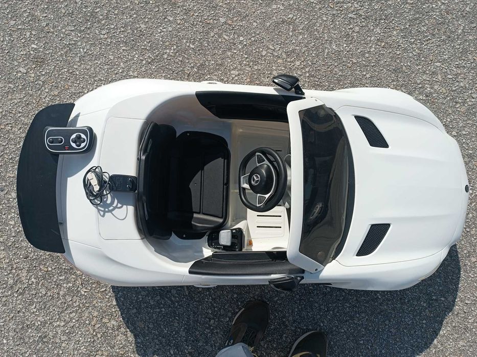 Carro elétrico criança