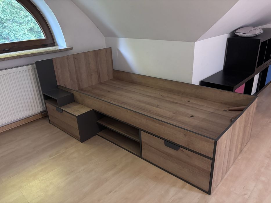 Łóżko i szafa w komplecie lub osobno