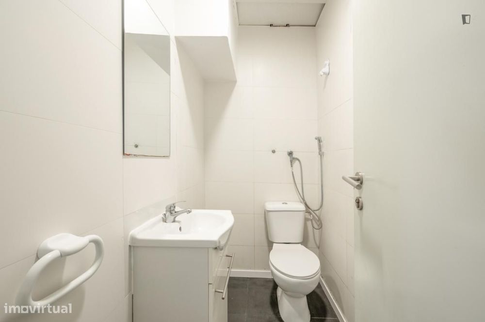 Quarto - localizado em Lisbon