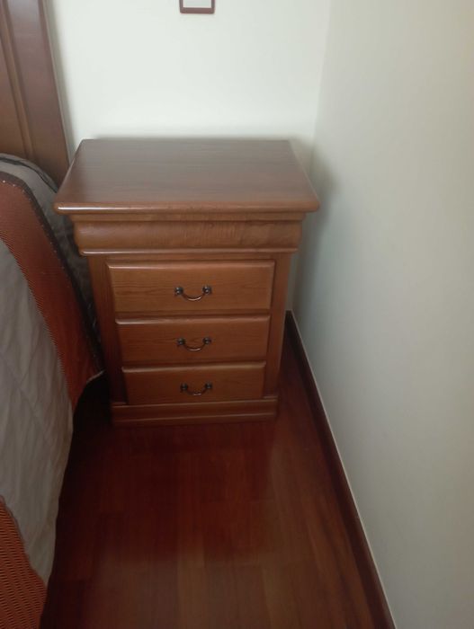 Venda moveis de quarto em madeira