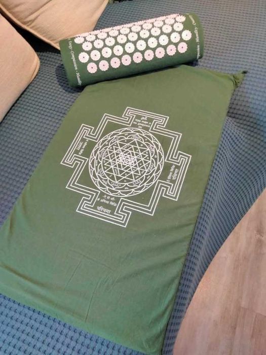 Yoga Mat - Tapete de Yoga Shakti Original Verde com Pontos + Almofada