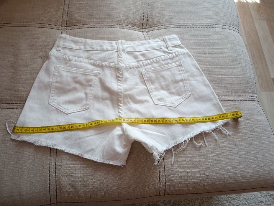 Продам новые шорты