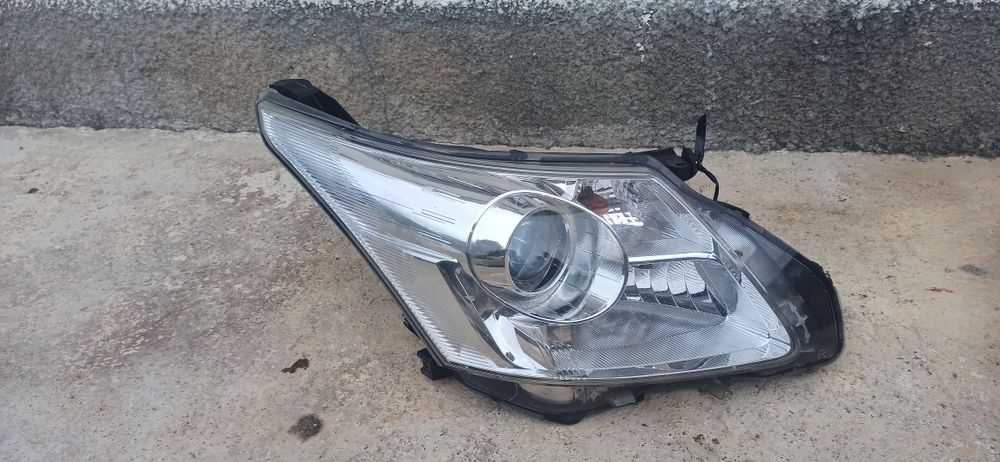 Peças Toyota Avensis T27 2011