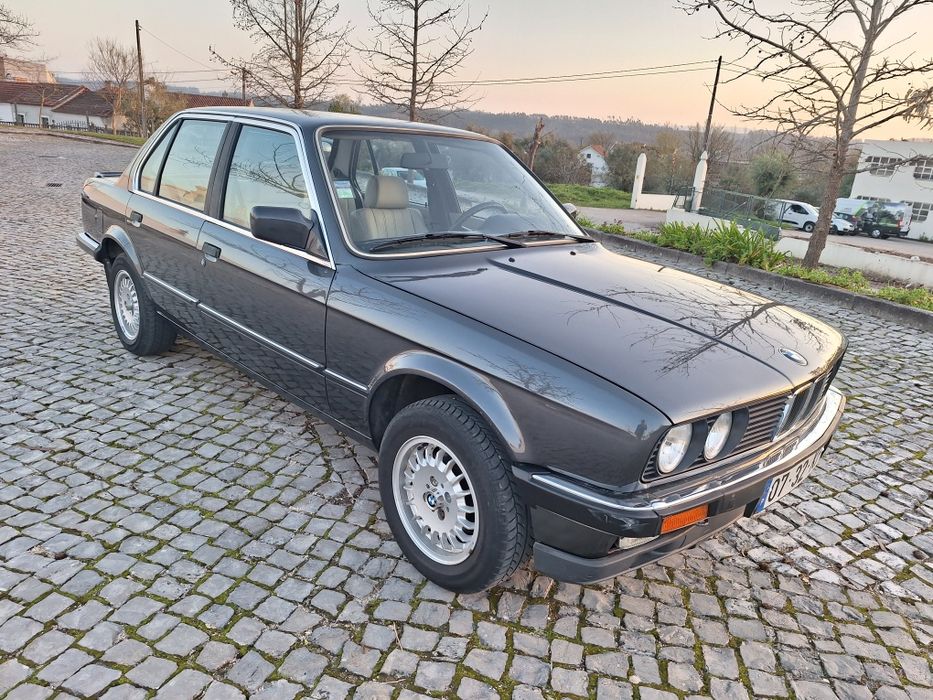 BMW  E30 318i  1984