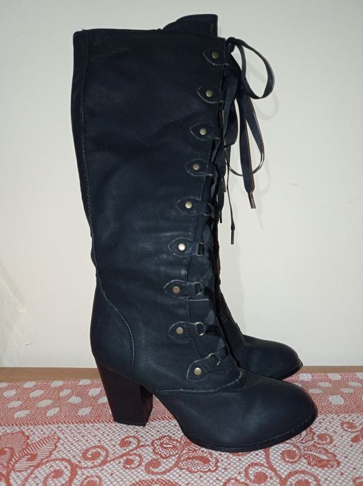 Чоботи жіночі на шнурівці Joe Browns