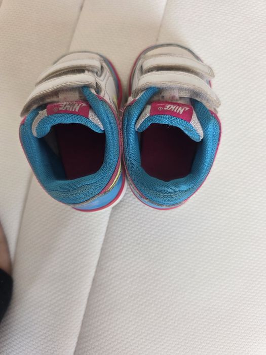 Buty nike unisex r.17